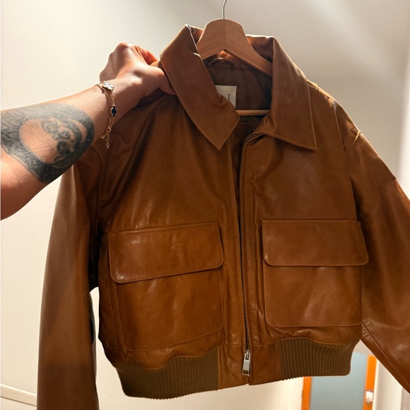 The Leather Bomber Jacket Cropped Helsa - Picture 5 of 6